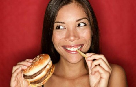 Care este legatura dintre ceea ce comanzi si locul la masa?