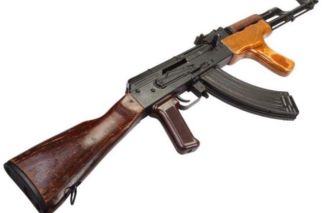 Atacul terorist din Tunisia, comis cu arme din Romania! Reactia MAE