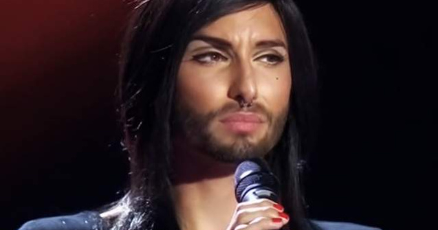  Video  Conchita Wurst va canta pe aceeasi scena cu Placido Domingo