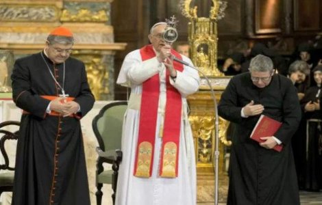  Video  MIRACOLUL de la Napoli, in prezenta Papei Francisc