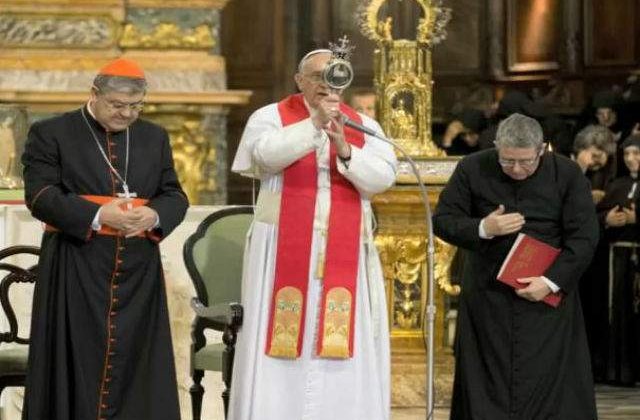 [Video] MIRACOLUL de la Napoli, in prezenta Papei Francisc