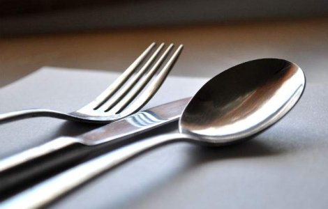 Cat de sanatos mancam si ne hranim copilul