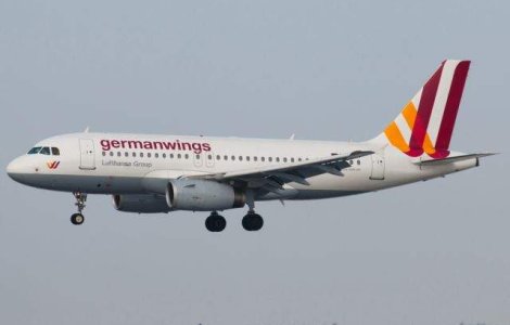 Misterul prabusirii avionului Germanwings: Unul dintre piloti, blocat in afara carlingii