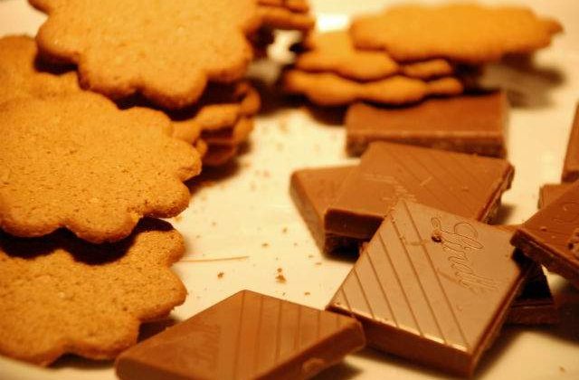 Deserturi care NU ingrasa! 10 gustari dulci care nu depasesc 100 de calorii