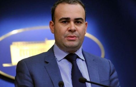 Fostul ministru Darius Valcov, audiat la DNA