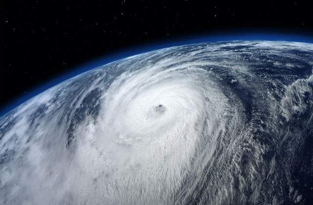 [FOTO] Super-taifunul Maysak, surprins din spatiu. Imaginile sunt coplesitoare