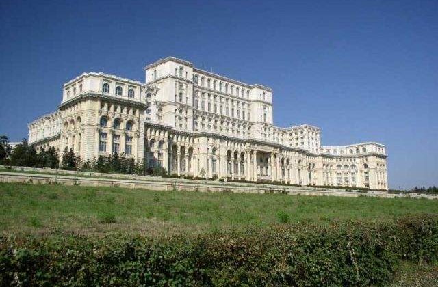 Palatul Cotroceni, iluminat in albastru, de Ziua Internationala de Constientizare a Autismului