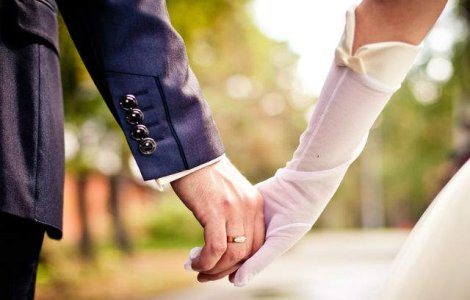 Ce surpriza i-a facut un tanar din Bucuresti iubitei la cununia civila