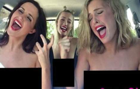  Video  Trei tinere prezinta evolutia muzicii intr-un mod ingenios