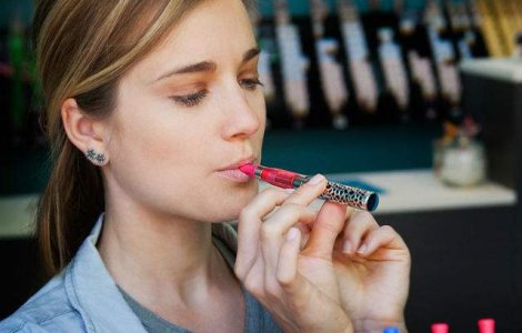 (P) Prima expozitie de tigari electronice, sambata, in Bucuresti