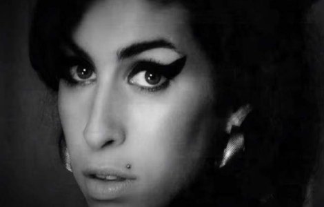  Video  A aparut trailerul documentarului despre Amy Winehouse