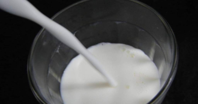 Proiect de lege: Laptele proaspat, etichetat cu proportia de lapte praf continuta