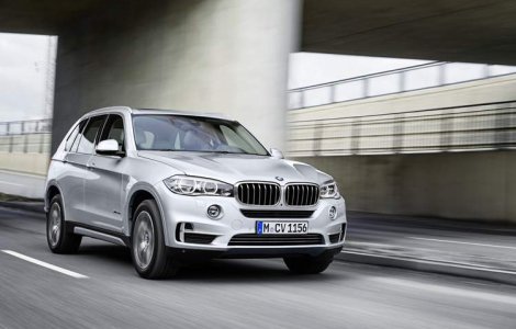 BMW X5 xDrive40e - 31 km fara consum de benzina
