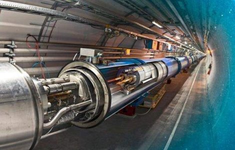 CERN: Acceleratorul de particule LHC, repus in functiune