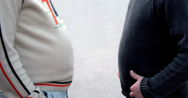 Studiu: Persoanele obeze, mai sensibile la mirosurile alimentelor