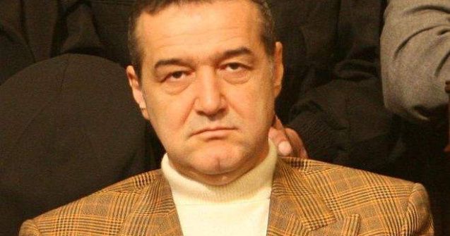 Gigi Becali, in pelerinaj la Muntele Athos