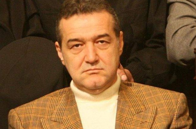 Gigi Becali, in pelerinaj la Muntele Athos