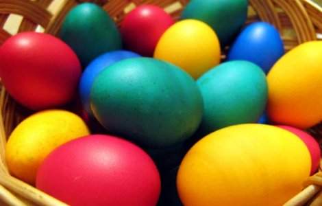  Top  Secretele oualor rosii! Unde GRESESTI cand vopsesti oua de Paste