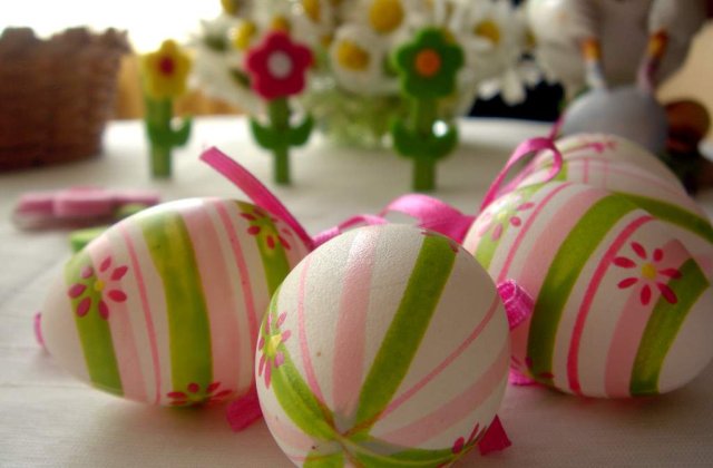 Petrece-ti Pastele traditional ROMANESTE! Destinatii rurale DE VIS unde datinile stravechi n-au murit