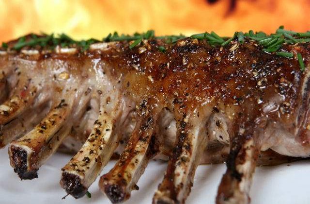 Secretul celui mai gustos preparat! Unde GRESESTI cand gatesti carnea de miel