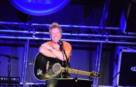 Jon Bon Jovi va produce un reality show despre celebritati din industria muzicala