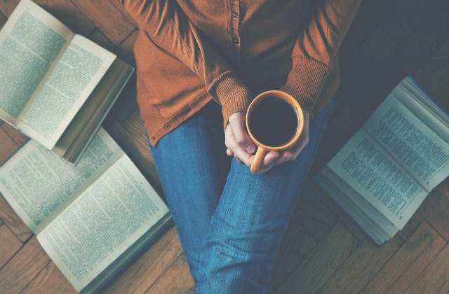 Studiu: trasatura care deosebeste cititorii de fictiune de restul lumii