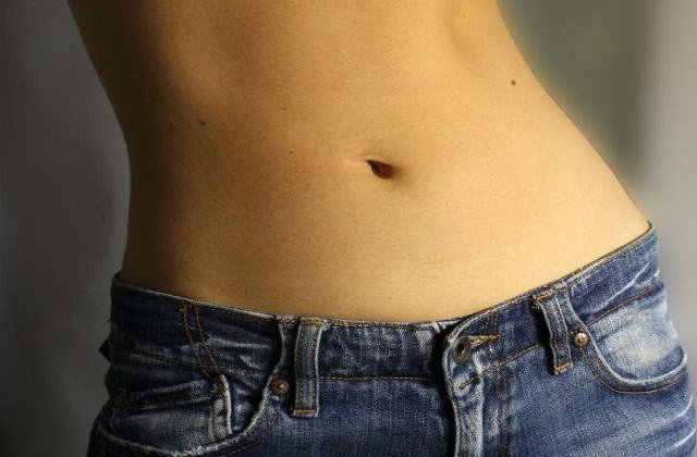 Pregateste-te de vara! Ce alimente TREBUIE sa consumi pentru a scapa de BURTA