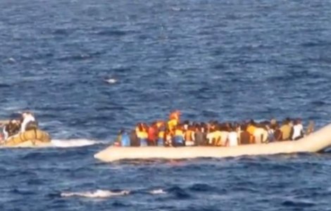  Video  O nava cu sute de imigranti a naufragiat in Marea Mediterana