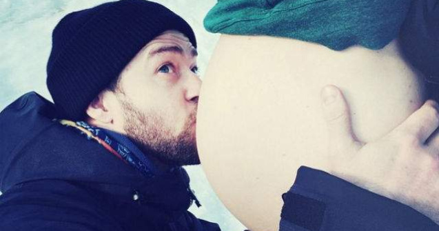 Justin Timberlake si Jessica Biel au postat prima imagine cu fiul lor