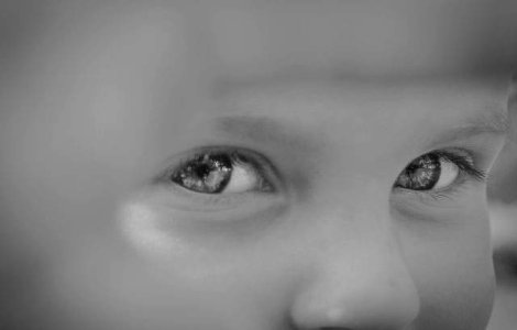  Top  Zece lucruri pe care SIGUR nu le stiai despre ochi