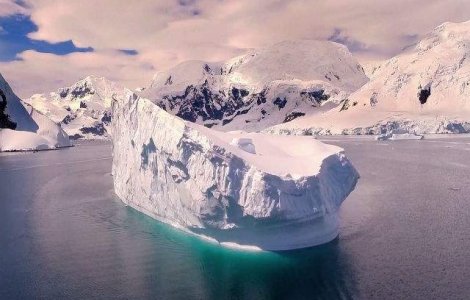 Descopera frumusetea de gheata a Antarcticii intr-un clip magnific