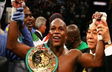 Meciul secolului: Pugilistul Manny Pacquiao, invins de Floyd Mayweather, Jr