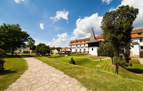  Video  Alba Iulia, una dintre destinatiile preferate de 1 Mai