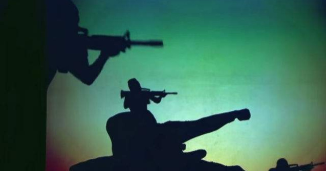 Opreste-te din ce faci si urmareste cel mai emotionat dans al umbrelor