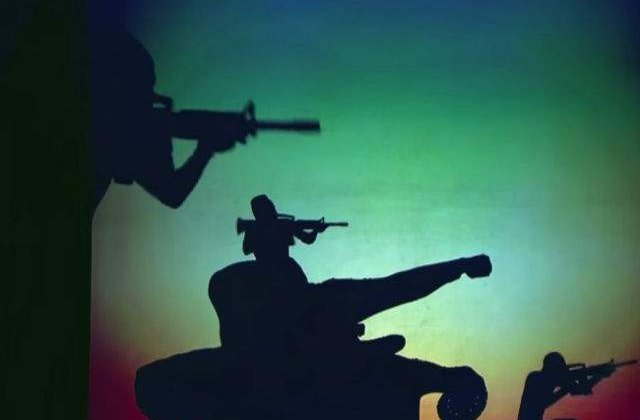 [VIDEO] Opreste-te din ce faci si urmareste cel mai emotionat dans al umbrelor