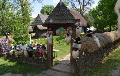 Expozitii, folclor, festivalul culturii thailandeze la Muzeul Satului