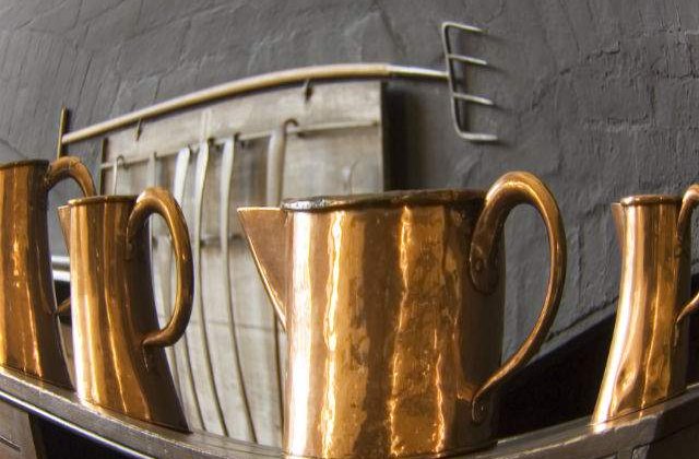 Puterea curativa a cuprului! De ce TREBUIE sa bei apa din cani de arama