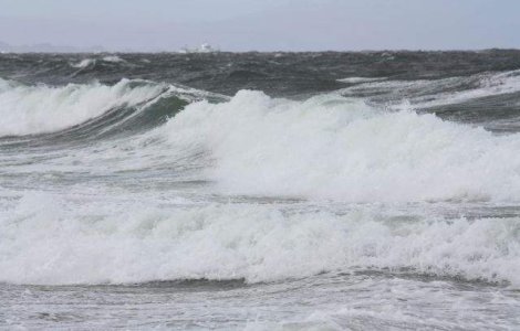 Zeci de imigranti africani, inecati in Marea Mediterana