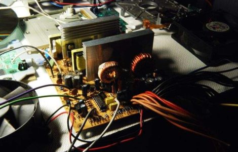 Sase barbati, arestati pentru un complot IRA de asasinare a printului