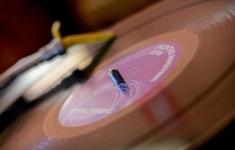  Video  Catalogul muzical al trupei Joy Division, reeditat pe vinil