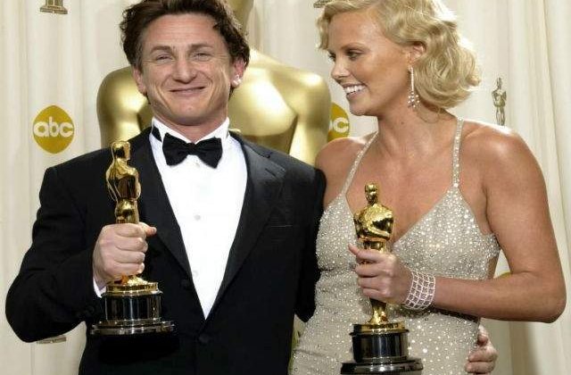 Charlize Theron si Sean Penn vor sa adopte un copil