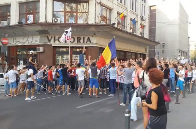 Parada Elevilor restrictioneaza traficul in centrul Capitalei