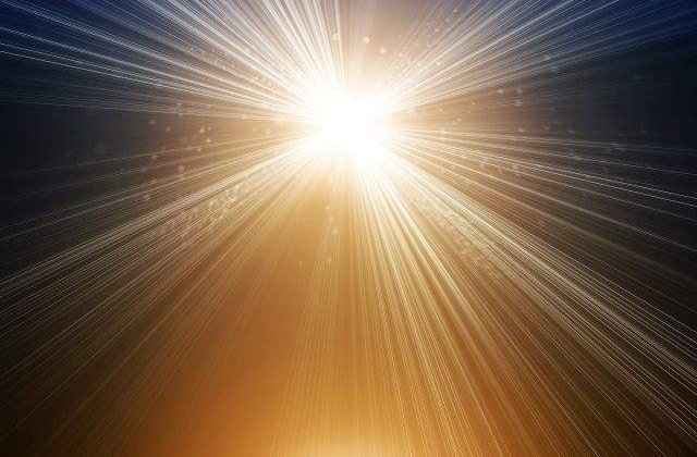 Coliziuni de particule la o viteza fara precedent, in incercarea de a gasi materie intunecata