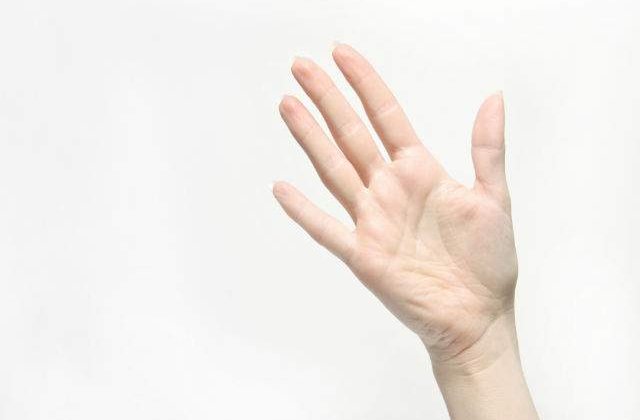 Ce spune linia inimii a mainii drepte despre personalitatea ta