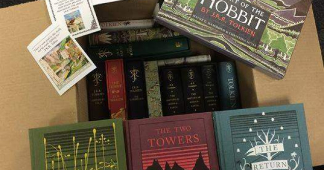 O prima editie a romanului "The Hobbit", vanduta pentru 186.000 de euro