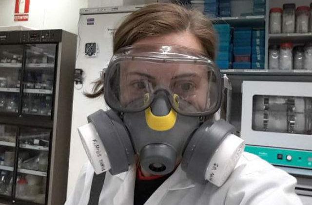 [FOTO] Femeile din stiinta posteaza poze "sexy" pentru a lupta impotriva sexismului