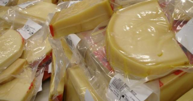 ANSVSA: Cumparati alimente din spatii autorizate si pastrati-le in conditii adecvate