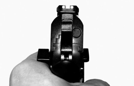 Dallas: Focuri de arma trase impotriva sediului general al politiei