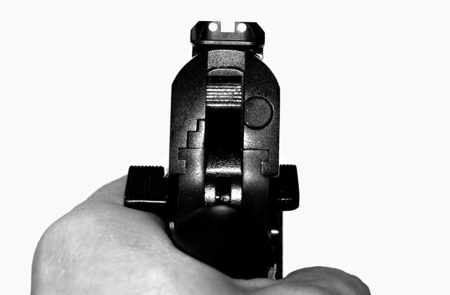 Dallas: Focuri de arma trase impotriva sediului general al politiei