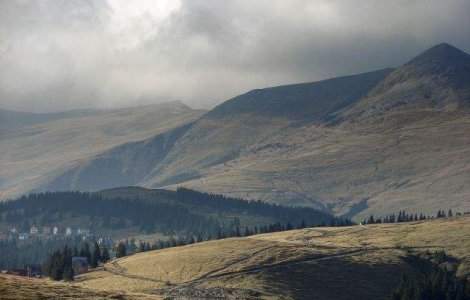 Studiu: Un vulcan din Muntii Harghitei are potentialul de a se reactiva